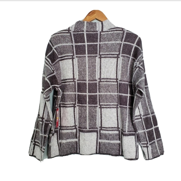 NWT Vince Camuto Gray Plaid Mock Neck Sweater - Picture 3 of 5